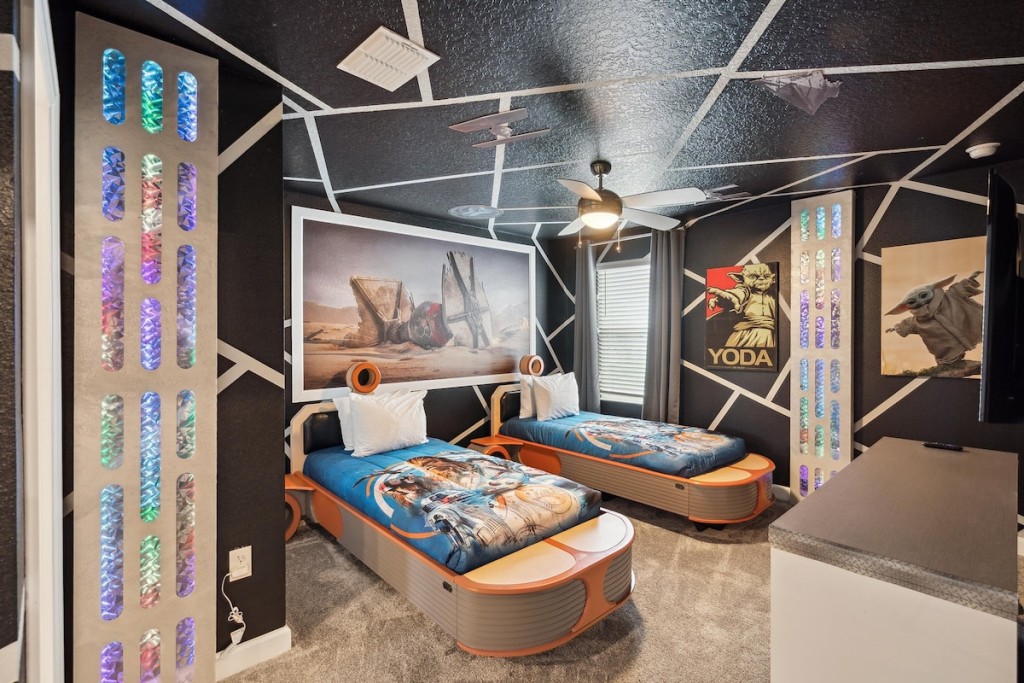 02001f2d fb03 44b3 9861 d84a28a0df61