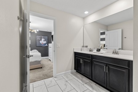 4feb5c88 f9ae 4aff 904e eae1e17e679f