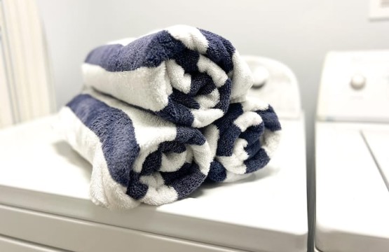 5a7a10ee 401f 4f0d 9cb2 41ef94b267f6