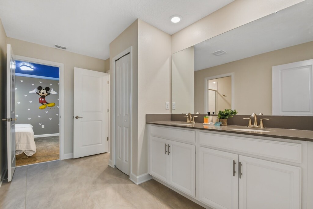 7cc4f9ca 35f4 4e54 b8e2 a42a0fcbbe04