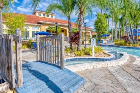 8207de53 e8a3 433d 83bc 335a66e89479