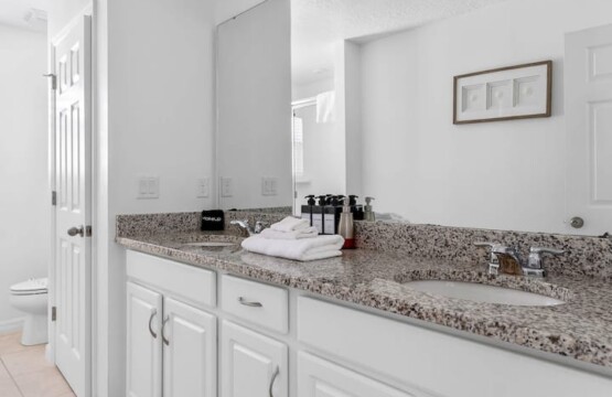 a555298a 22e0 4f10 b413 e68d86b614ae (1)