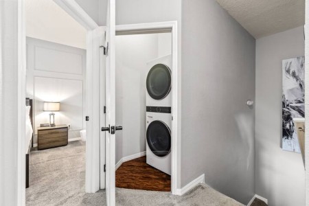 b5e24257 80c4 40b5 bee0 88b3dafe1112