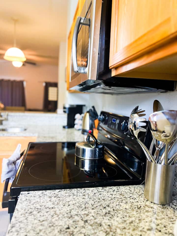 b7e98ffc 9ec4 442f 81e7 c8da95c0ba57