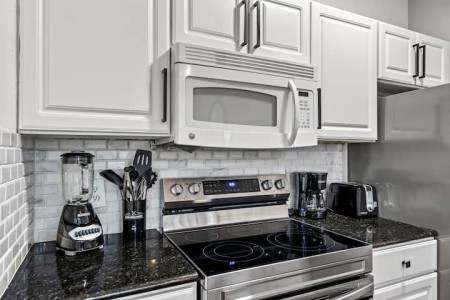 fe9fa972 c0d5 4e61 9bdb 5db5aeb6f932